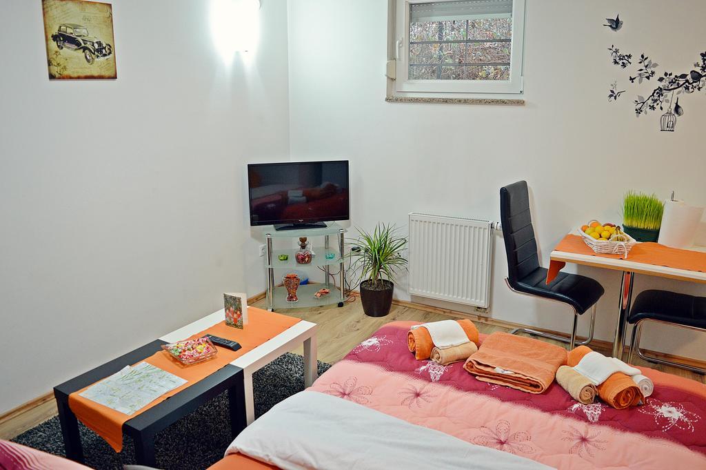 Apartments Tony Zagreb Bagian luar foto